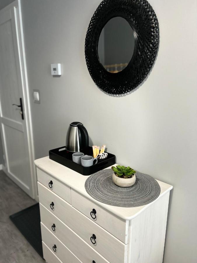 Noclegi Comfort - Self Check-In 24H Świdnica Εξωτερικό φωτογραφία